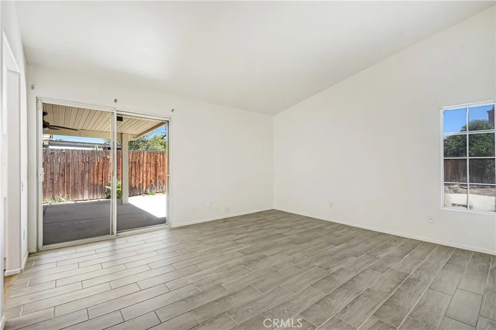 1639 Apapas San Jacinto, CA 92583