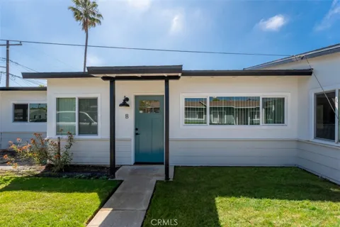 241 Costa Mesa St, Unit B