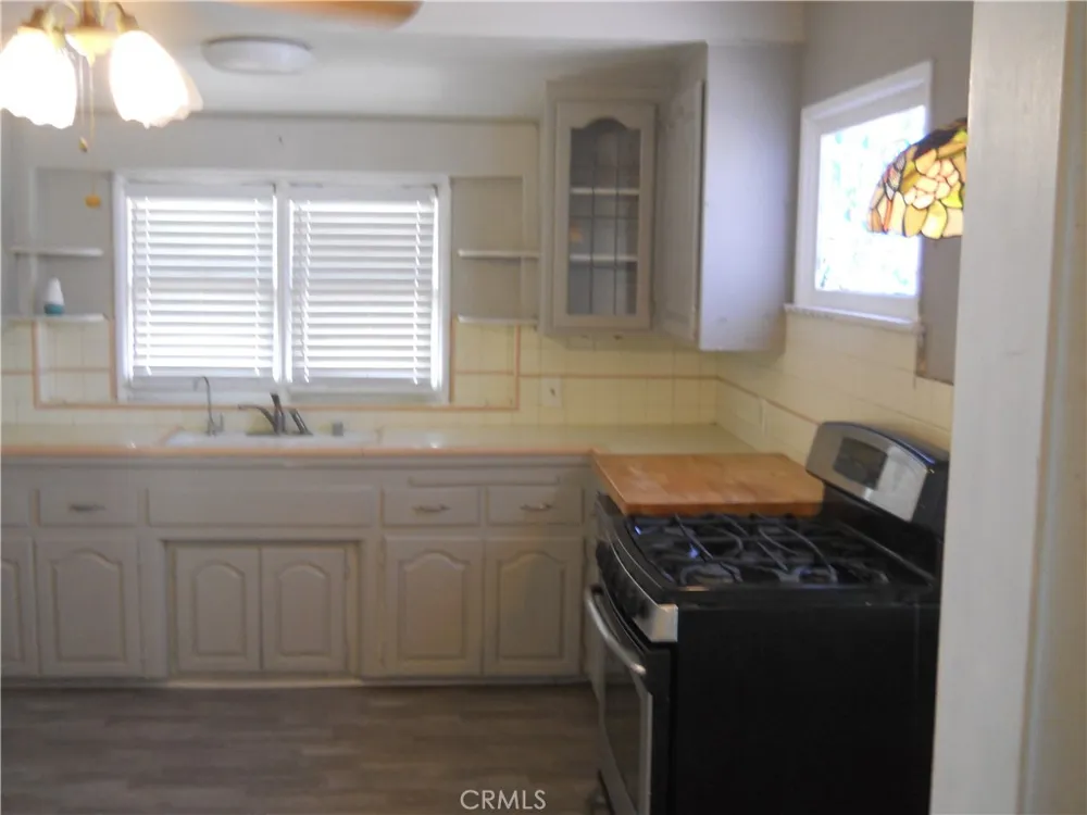 1615 W Swanee Lane West Covina, CA 91790