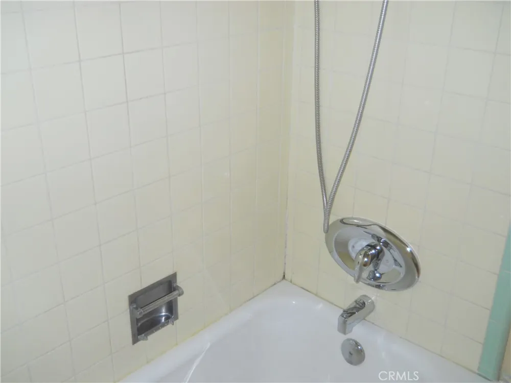 1615 W Swanee Lane West Covina, CA 91790