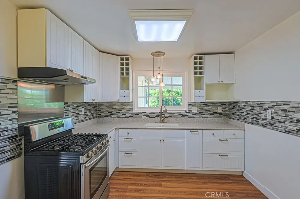 5282 Richmond Garden Grove, CA 92845