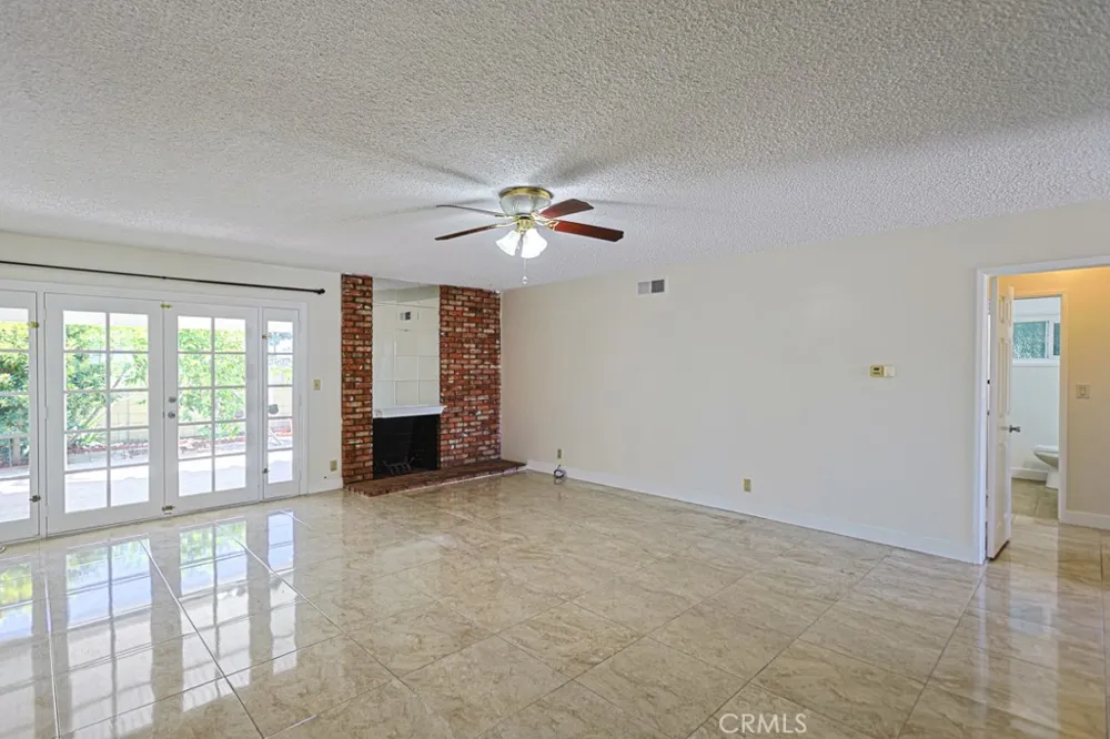 5282 Richmond Garden Grove, CA 92845