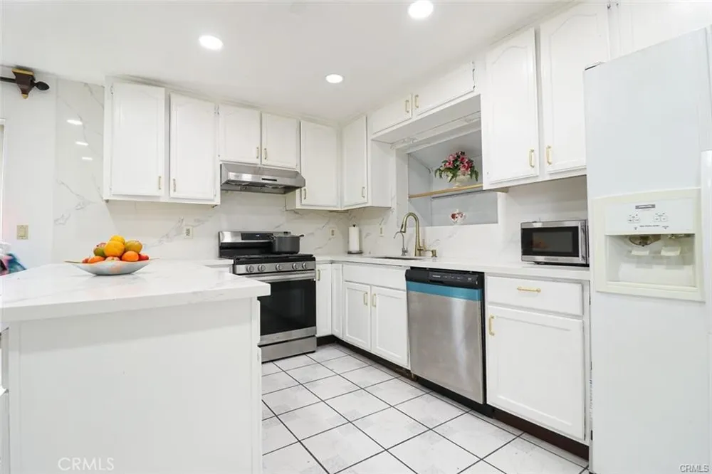 10061 15th Street Garden Grove, CA 92843