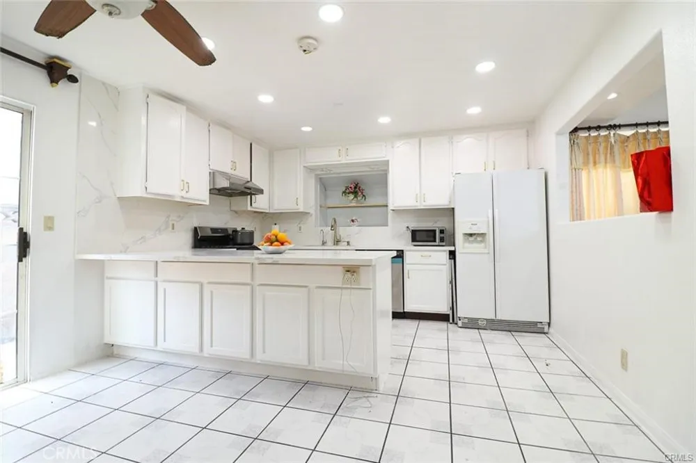 10061 15th Street Garden Grove, CA 92843