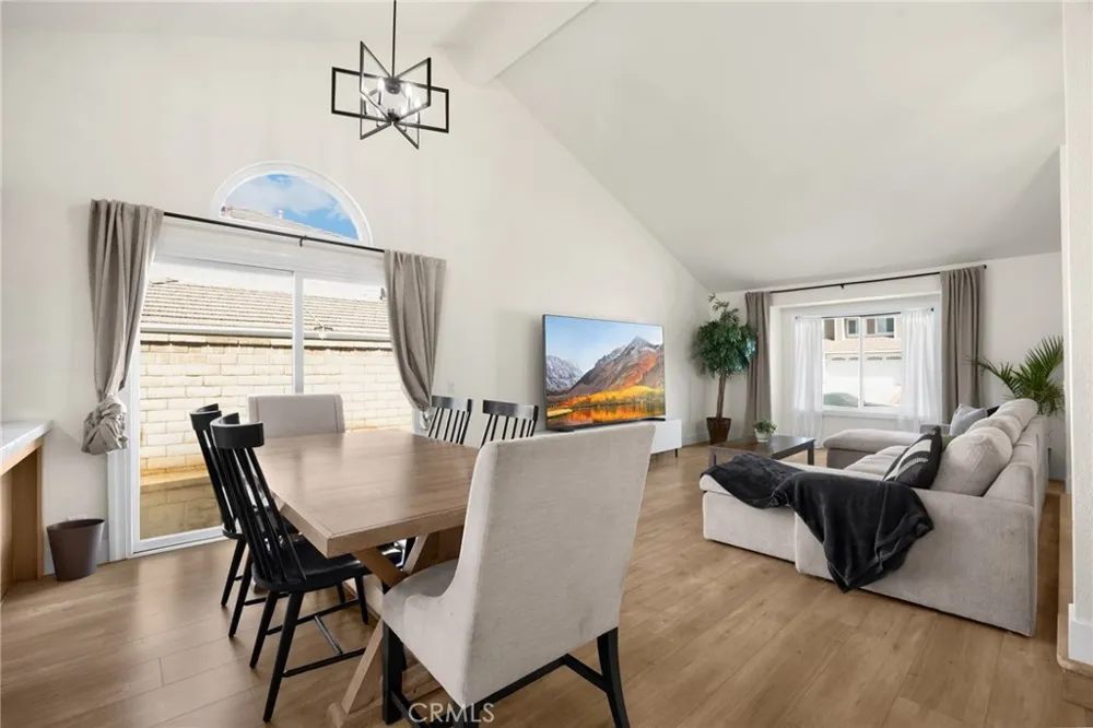 24642 Via Vallarta Yorba Linda, CA 92887