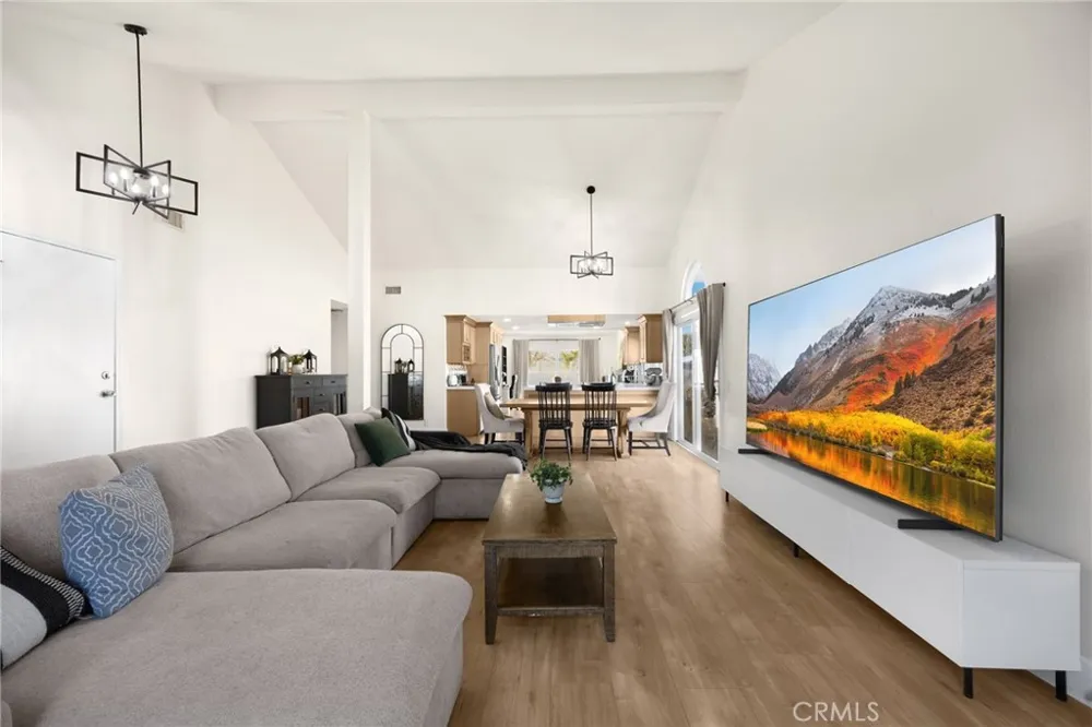 24642 Via Vallarta Yorba Linda, CA 92887