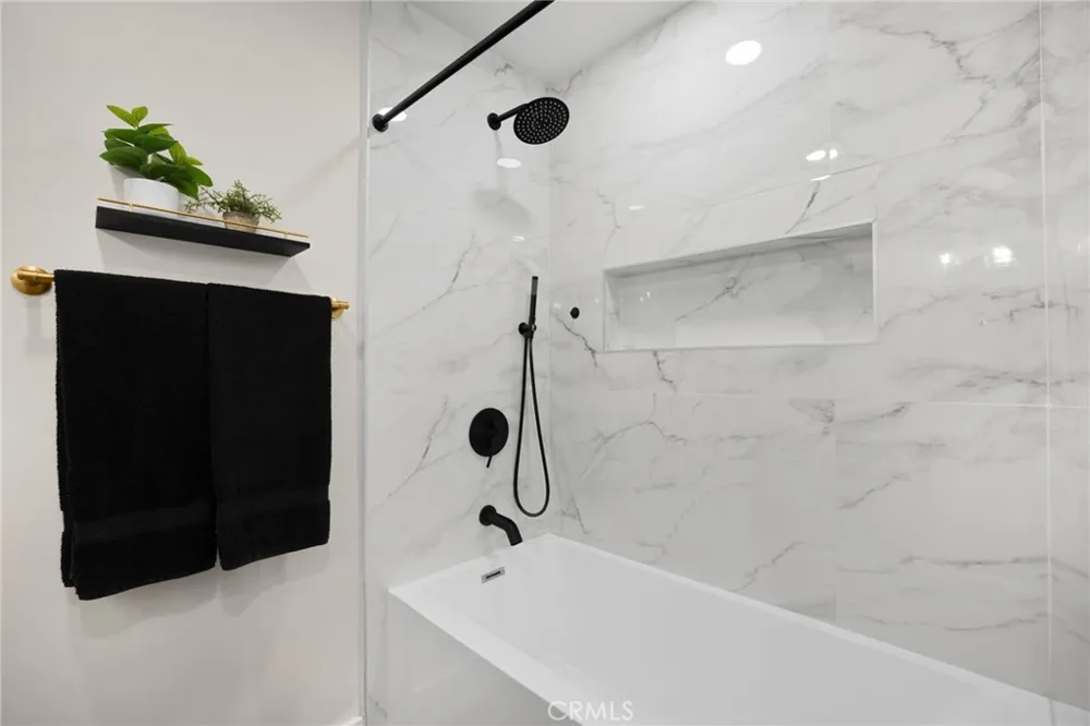 24642 Via Vallarta Yorba Linda, CA 92887