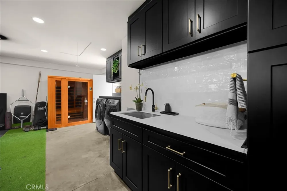 24642 Via Vallarta Yorba Linda, CA 92887