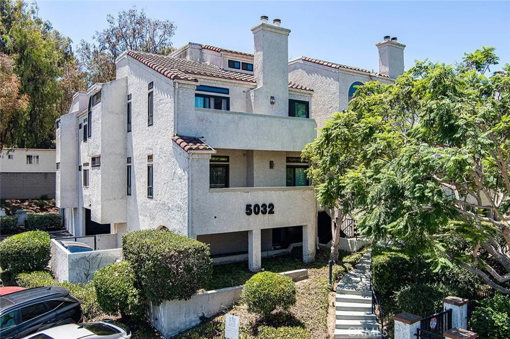 5032 Dorado Drive #202 Huntington Beach, CA 92649