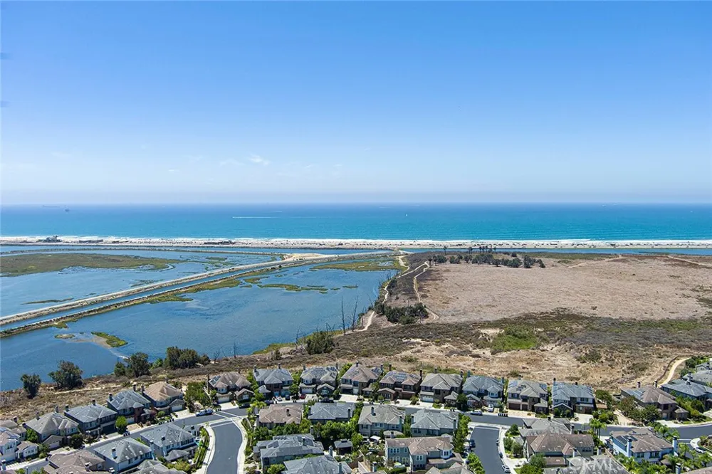 5032 Dorado Drive #202 Huntington Beach, CA 92649