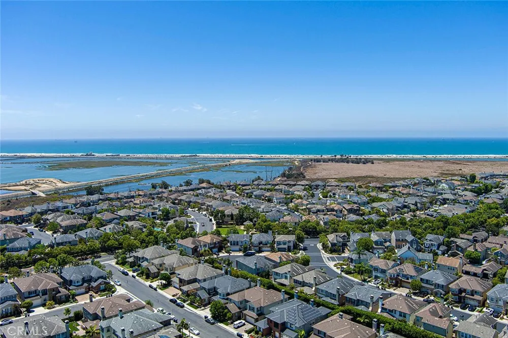 5032 Dorado Drive #202 Huntington Beach, CA 92649