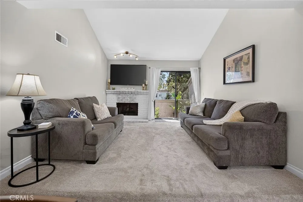 5032 Dorado Drive #202 Huntington Beach, CA 92649