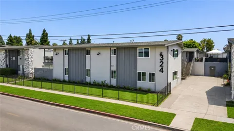 324 E Leatrice Lane