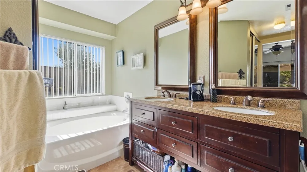 14405 Cedar Hesperia, CA 92344