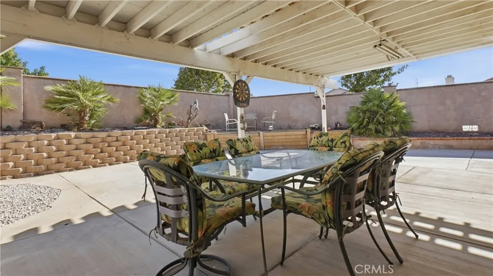 14405 Cedar Hesperia, CA 92344