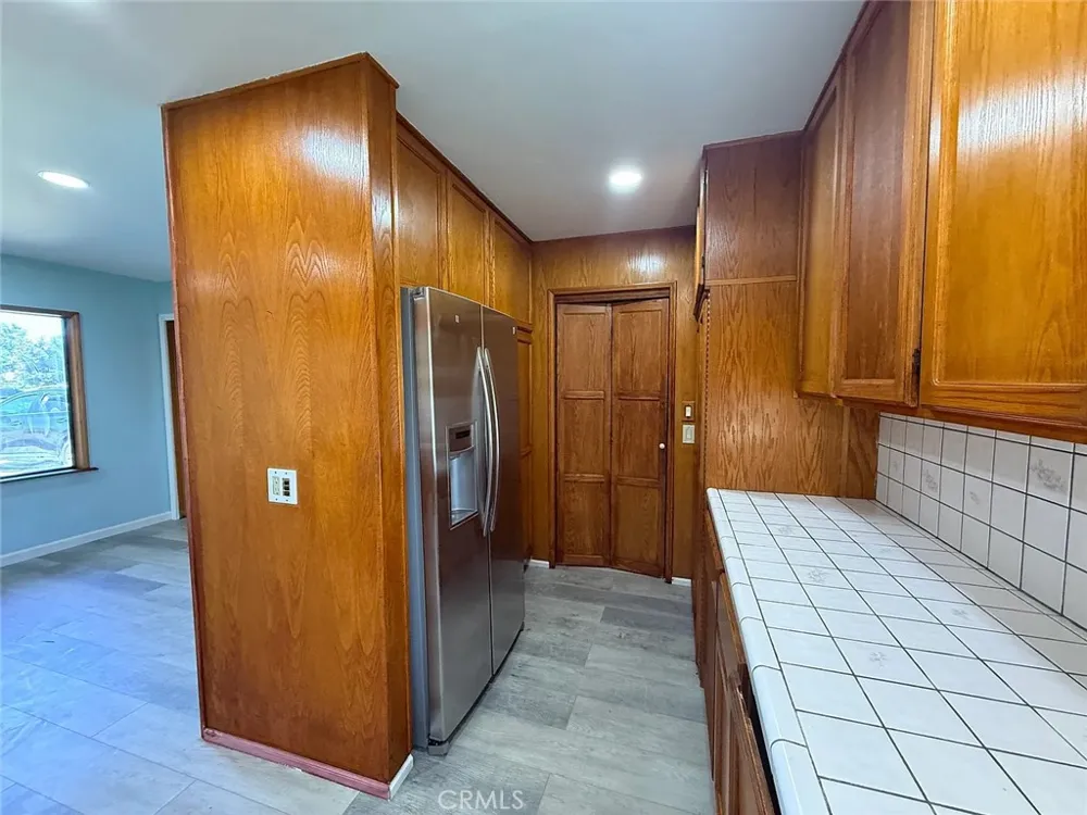 17530 Chestnut Fountain Valley, CA 92708