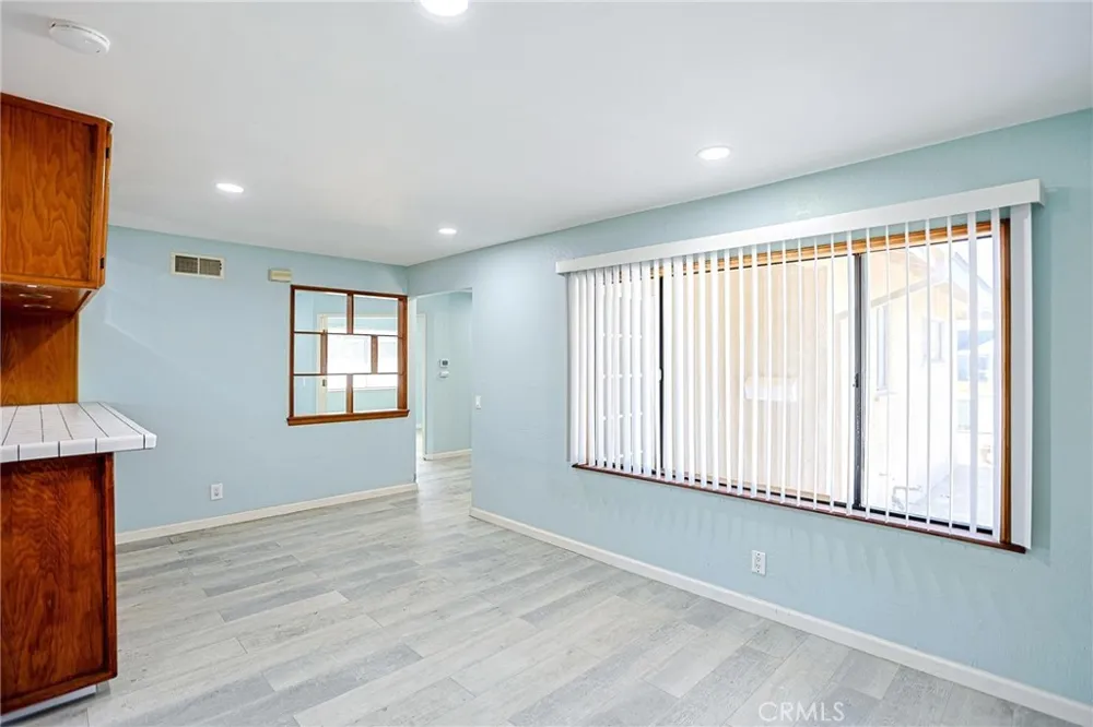 17530 Chestnut Fountain Valley, CA 92708