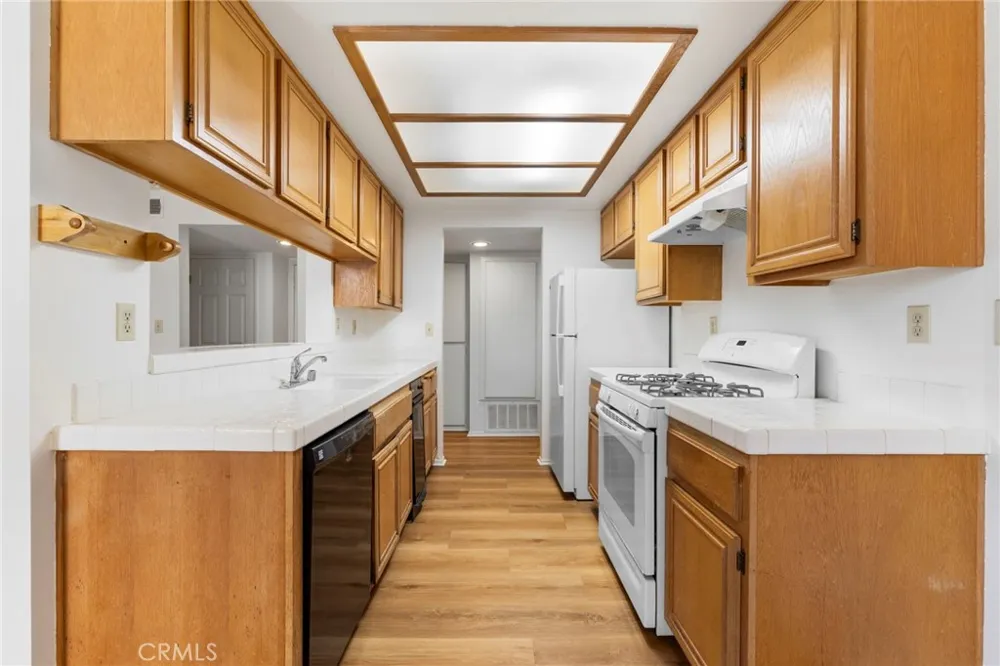 28004 S Western Avenue #115 San Pedro, CA 90732