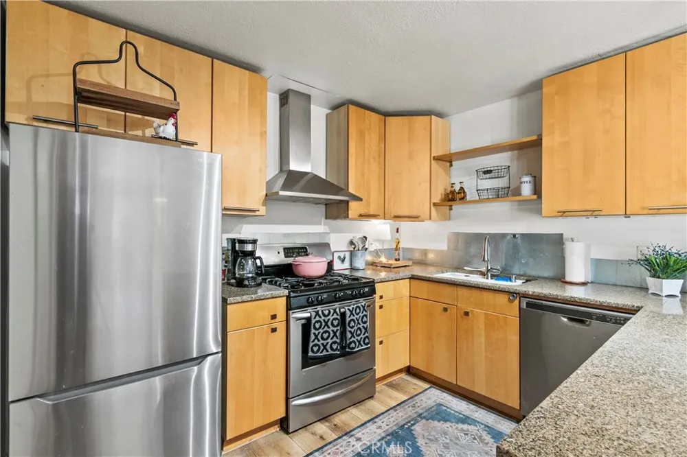 158 Marywood Claremont, CA 91711