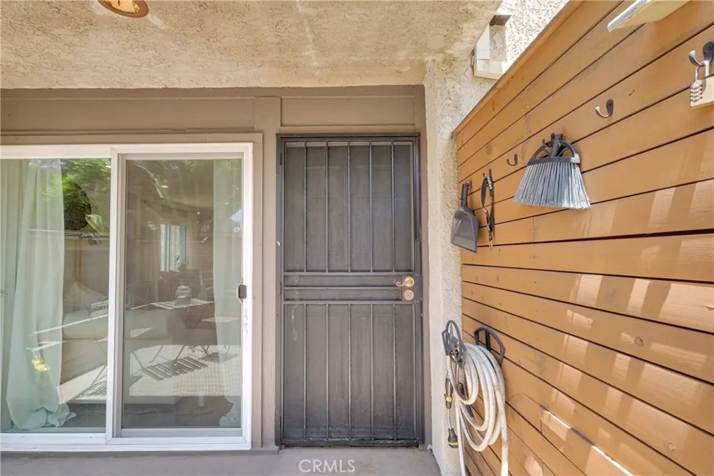 6431 Rugby Avenue #E Huntington Park, CA 90255