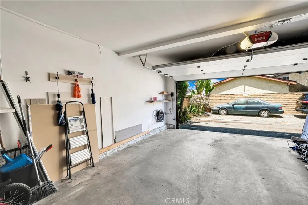 6431 Rugby Avenue #E Huntington Park, CA 90255