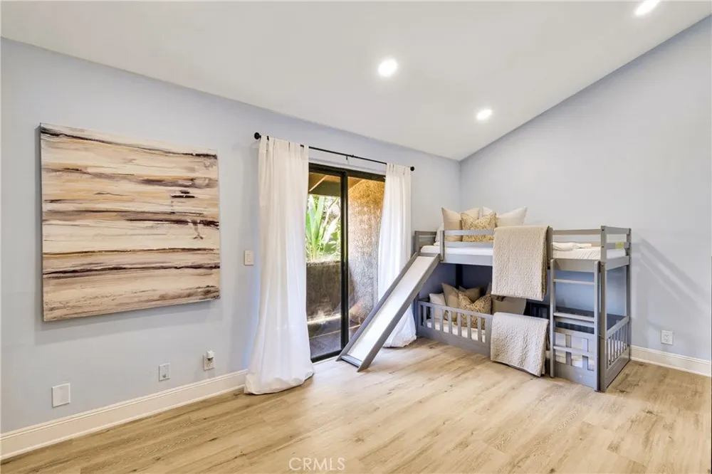 6431 Rugby Avenue #E Huntington Park, CA 90255