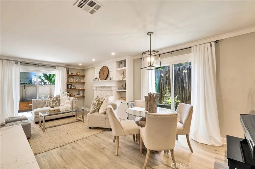 6431 Rugby Avenue #E Huntington Park, CA 90255