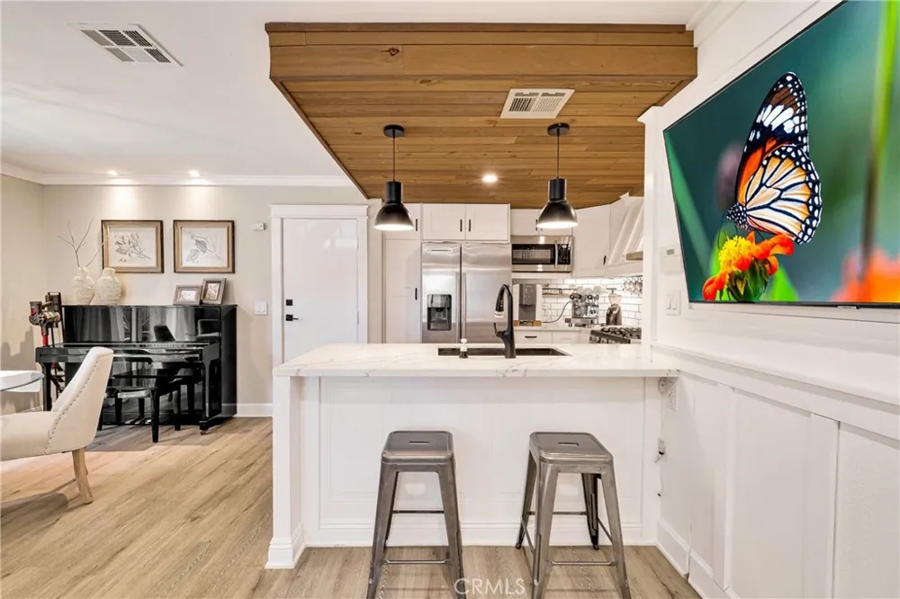 6431 Rugby Avenue #E Huntington Park, CA 90255
