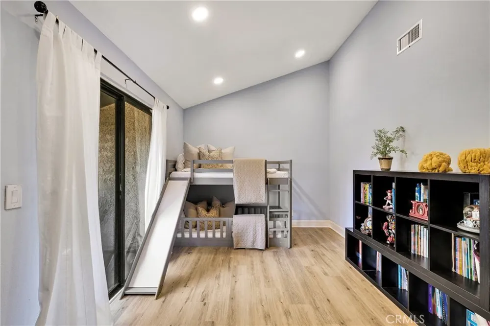 6431 Rugby Avenue #E Huntington Park, CA 90255