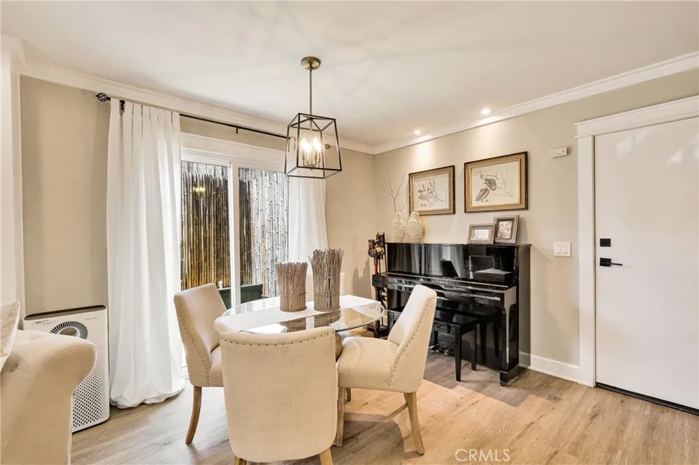 6431 Rugby Avenue #E Huntington Park, CA 90255