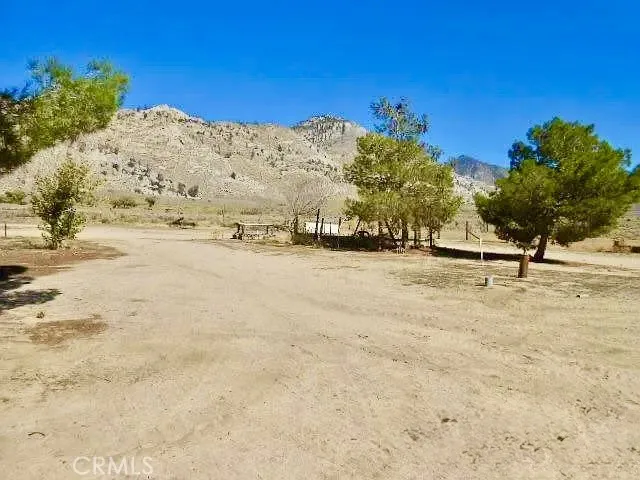 12136 Frank Street Onyx, CA 93255