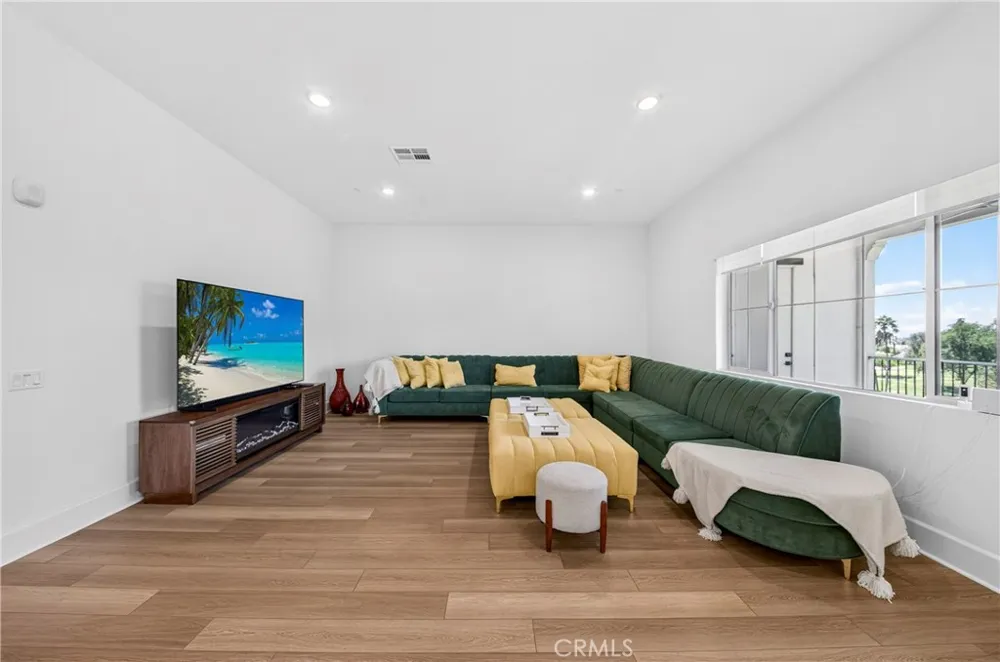 8896 Los Coyotes Court #410 Buena Park, CA 90621