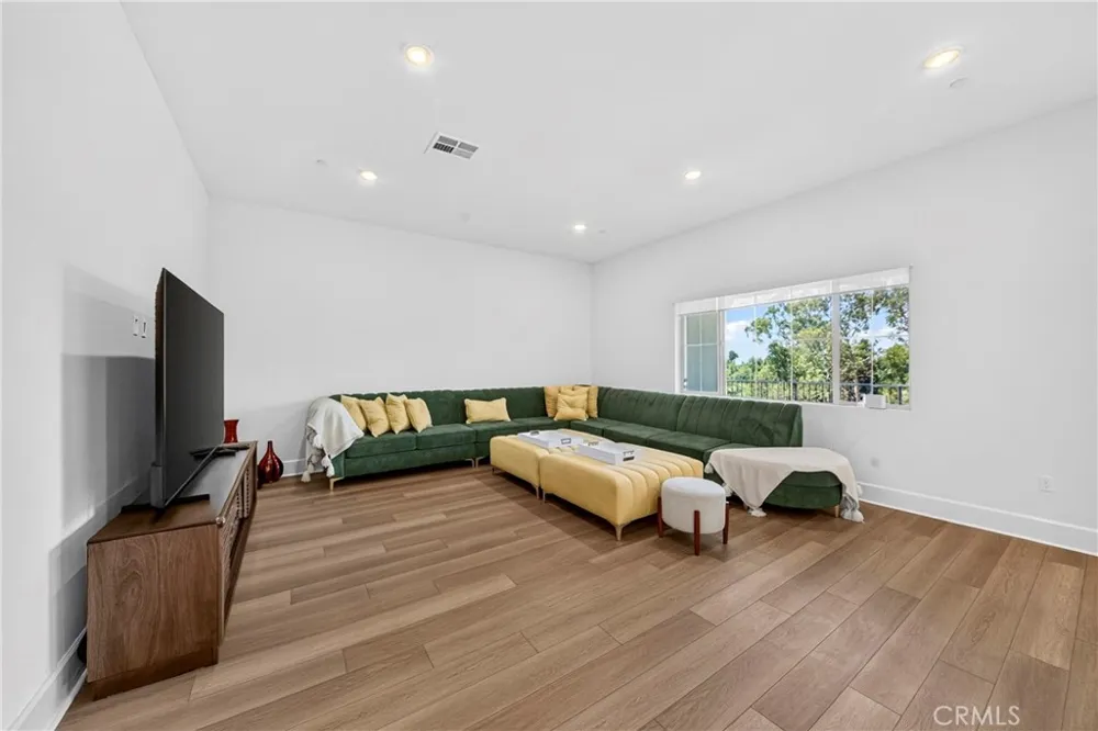 8896 Los Coyotes Court #410 Buena Park, CA 90621