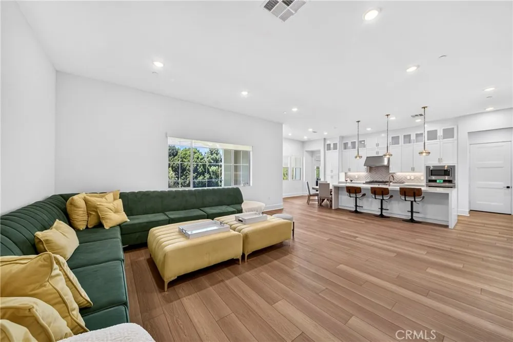 8896 Los Coyotes Court #410 Buena Park, CA 90621
