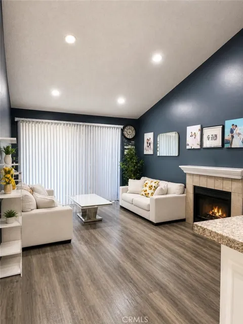 10571 LAKESIDE DRIVE S #178