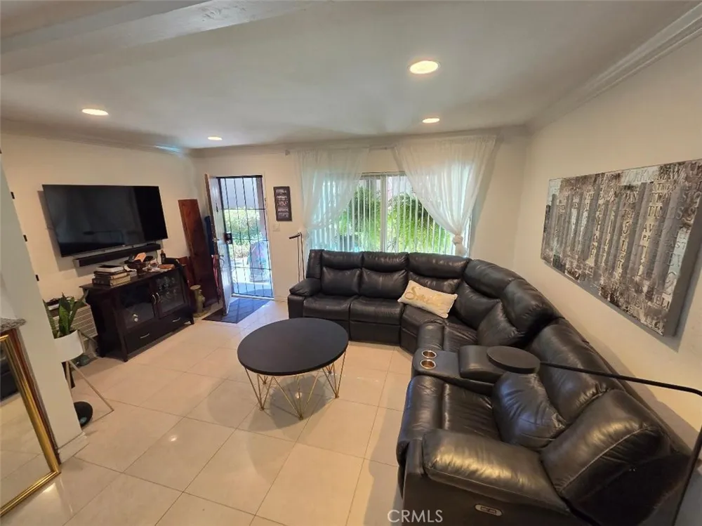 1010 W Macarthur Boulevard #77 Santa Ana, CA 92707