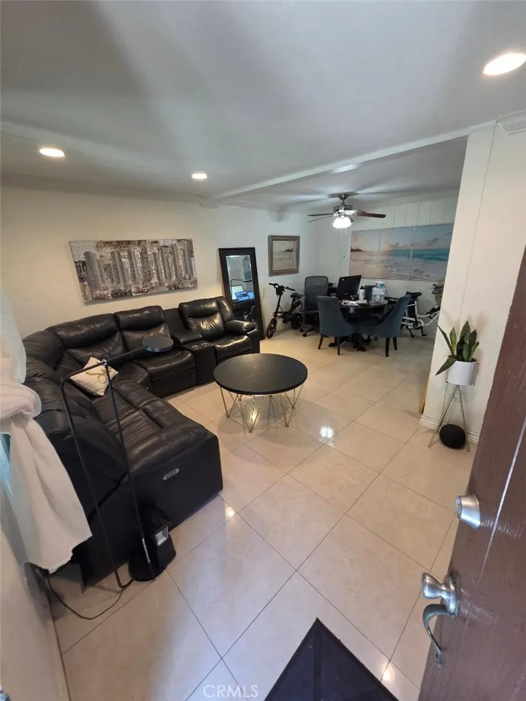 1010 W Macarthur Boulevard #77 Santa Ana, CA 92707