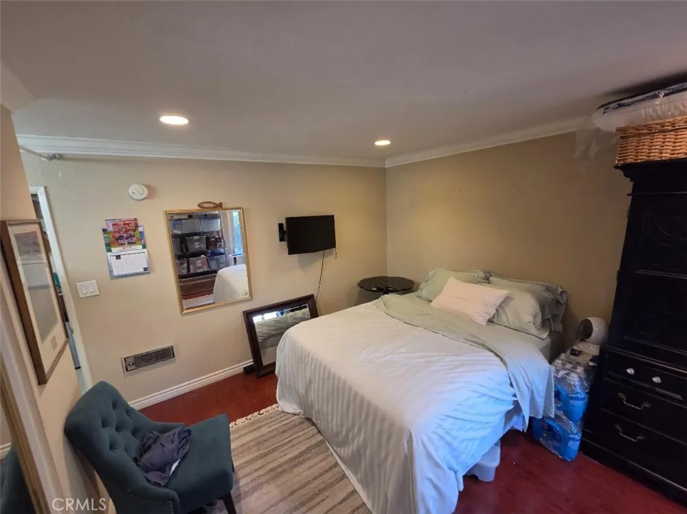 1010 W Macarthur Boulevard #77 Santa Ana, CA 92707