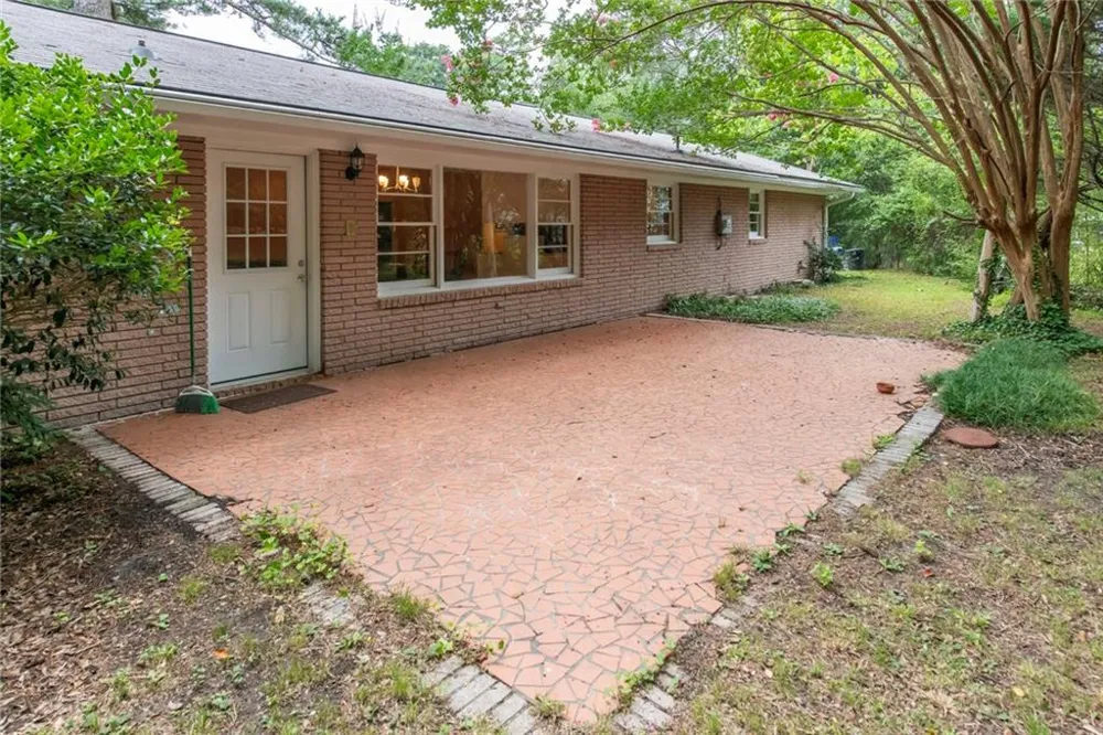 211 Bennett Circle Carrollton, GA 30117