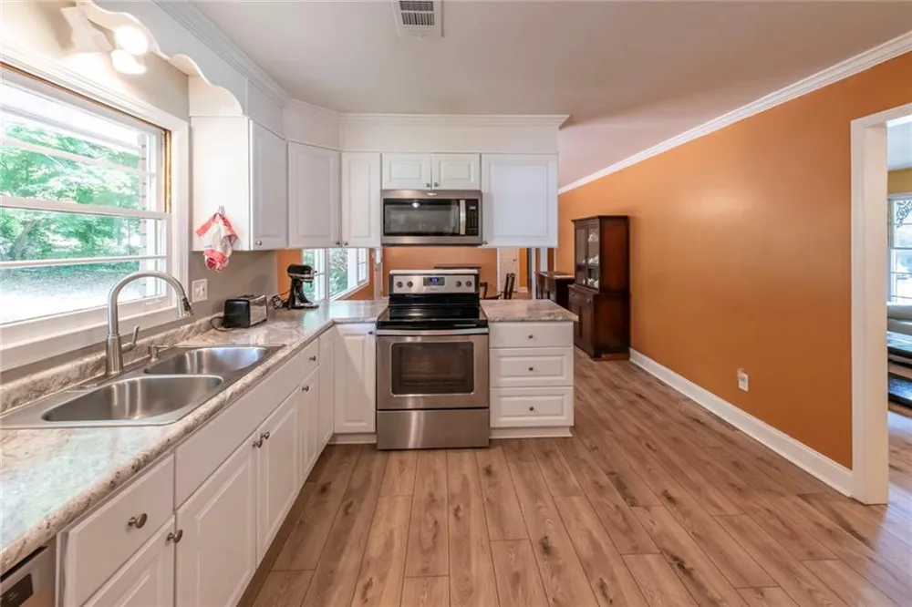 211 Bennett Circle Carrollton, GA 30117