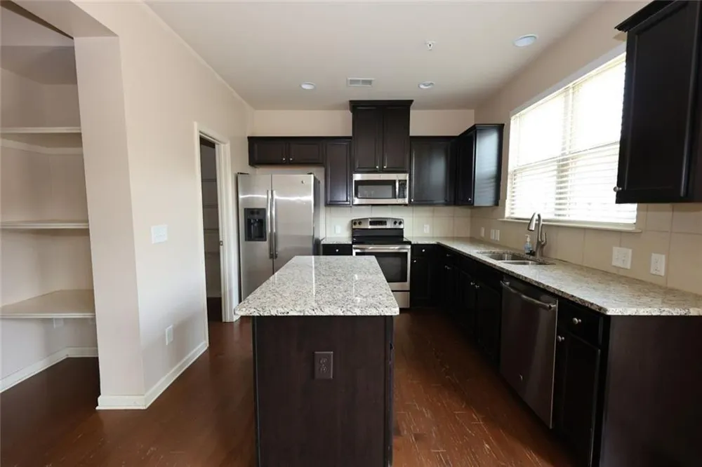 6725 Story Circle Norcross, GA 30093