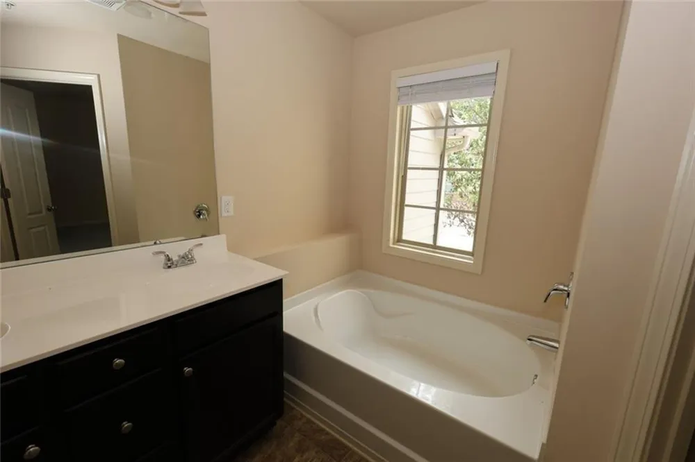 6725 Story Circle Norcross, GA 30093
