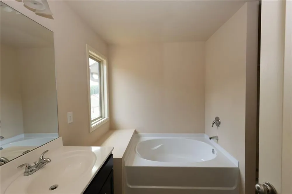 6725 Story Circle Norcross, GA 30093