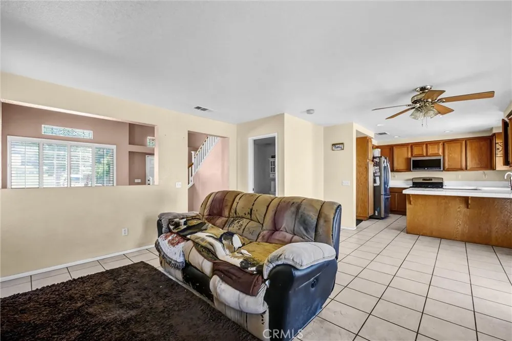 1813 Mirador Azusa, CA 91702
