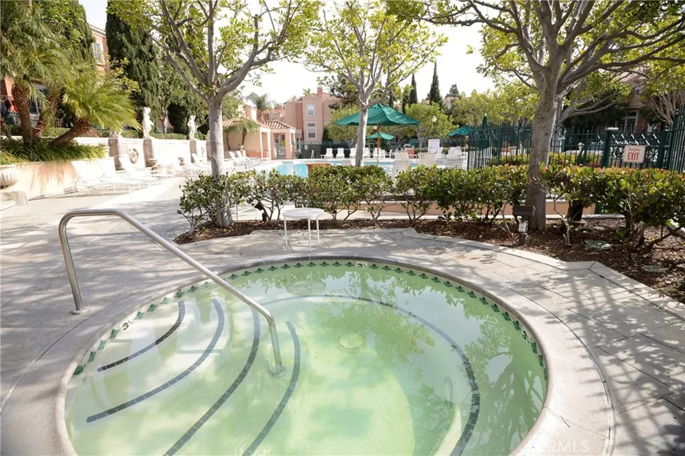 2 Arese Aisle Irvine, CA 92606
