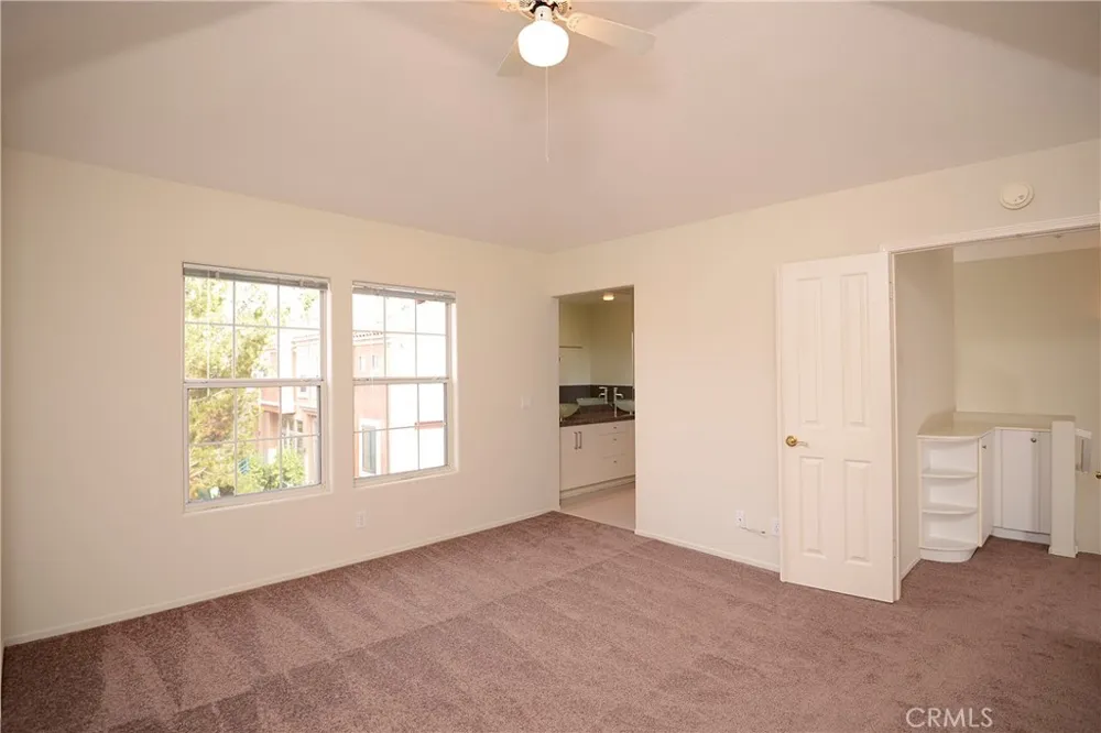 2 Arese Aisle Irvine, CA 92606