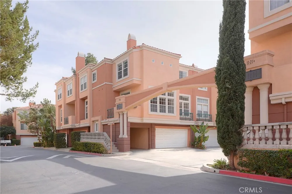 2 Arese Aisle Irvine, CA 92606