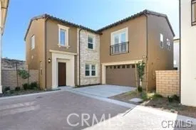 55 Mesa Verde Lake Forest, CA 92630