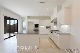 55 Mesa Verde Lake Forest, CA 92630