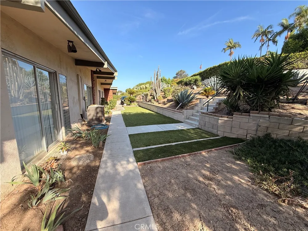 1281 West Road La Habra Heights, CA 90631